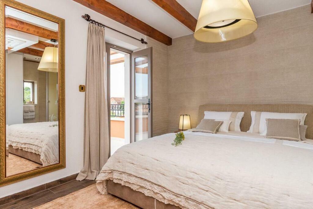 Villa Hirundo Rustica Skradin Eksteriør bilde